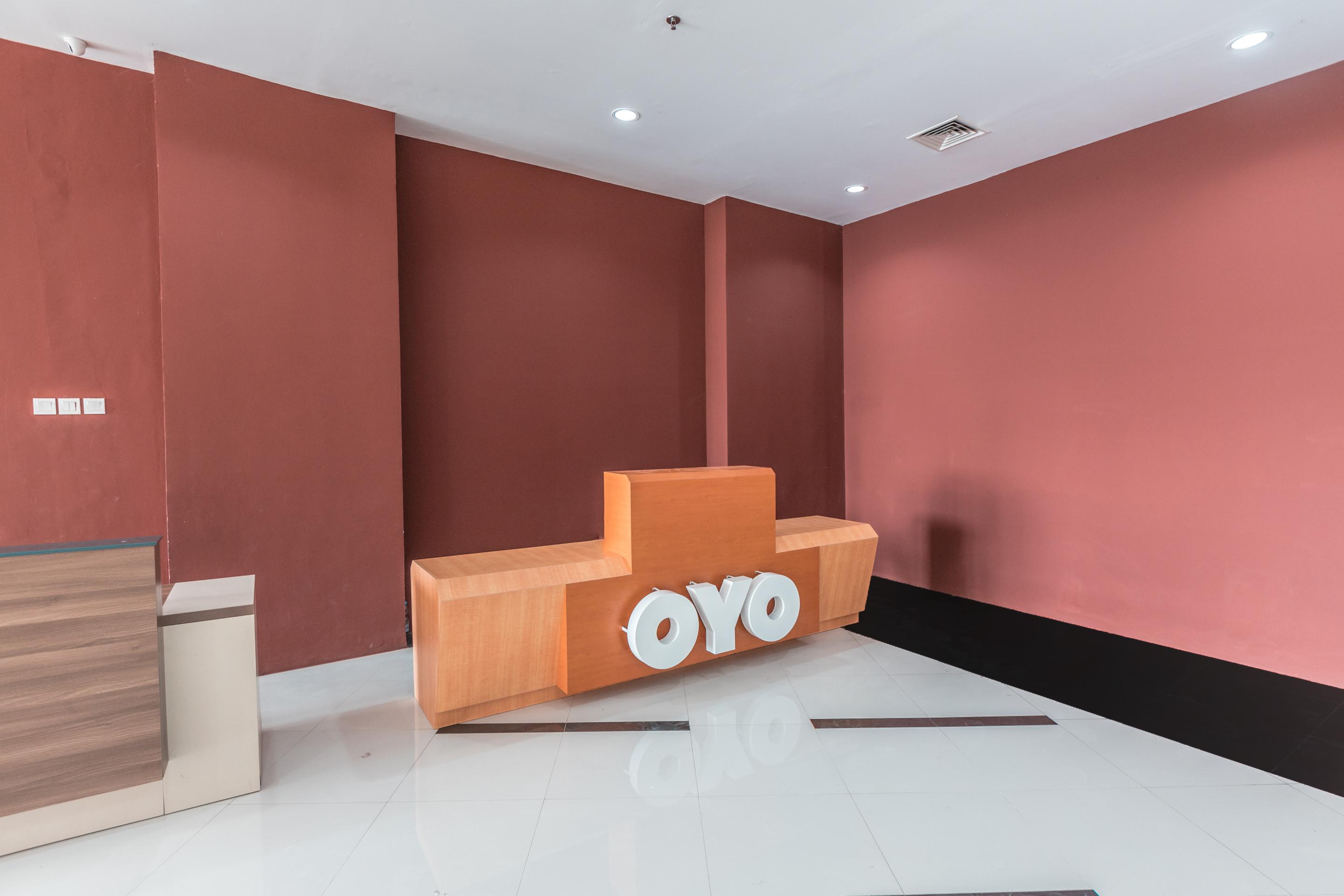 Oyo Flagship 766 Prima Orchard Hotel Bekasi Exterior foto
